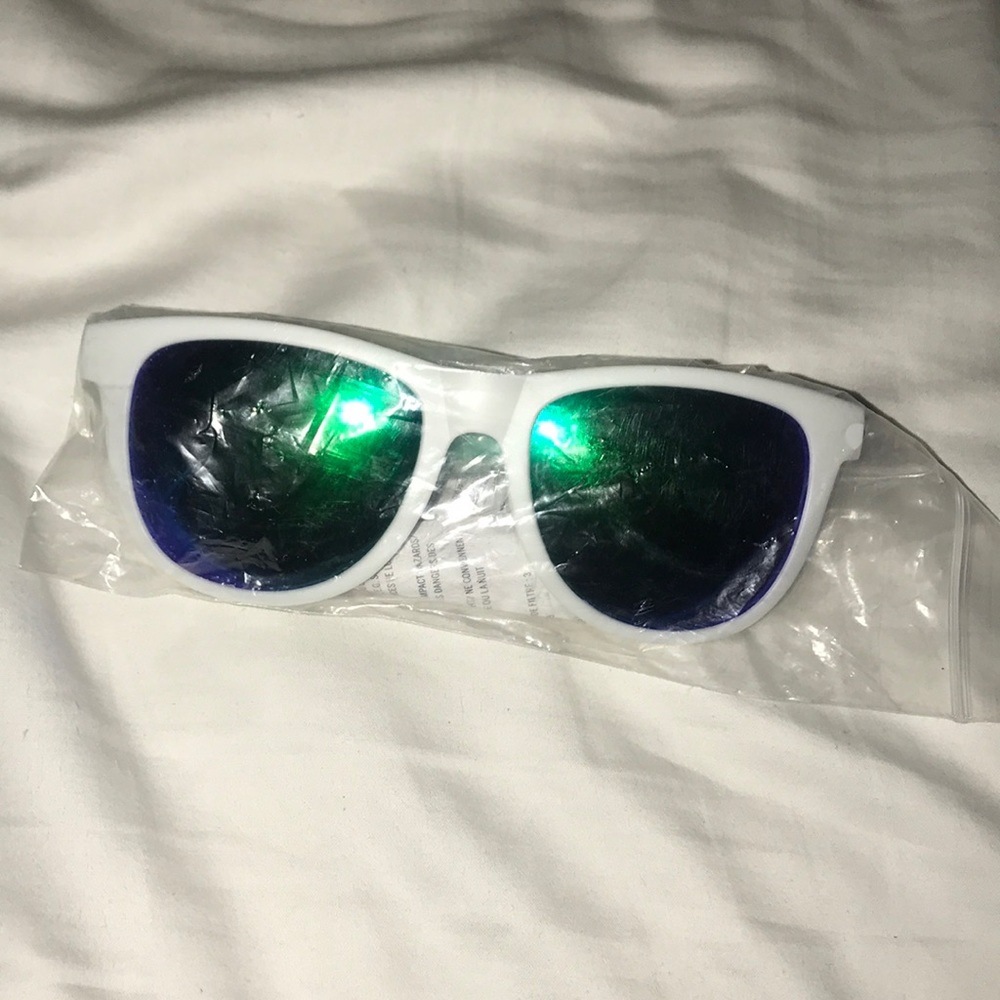 Victoria Secret Pink Glasses white